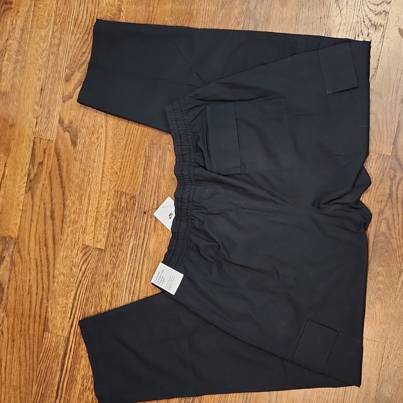 NWT Nike Cargo Pant - Picture 3 of 5